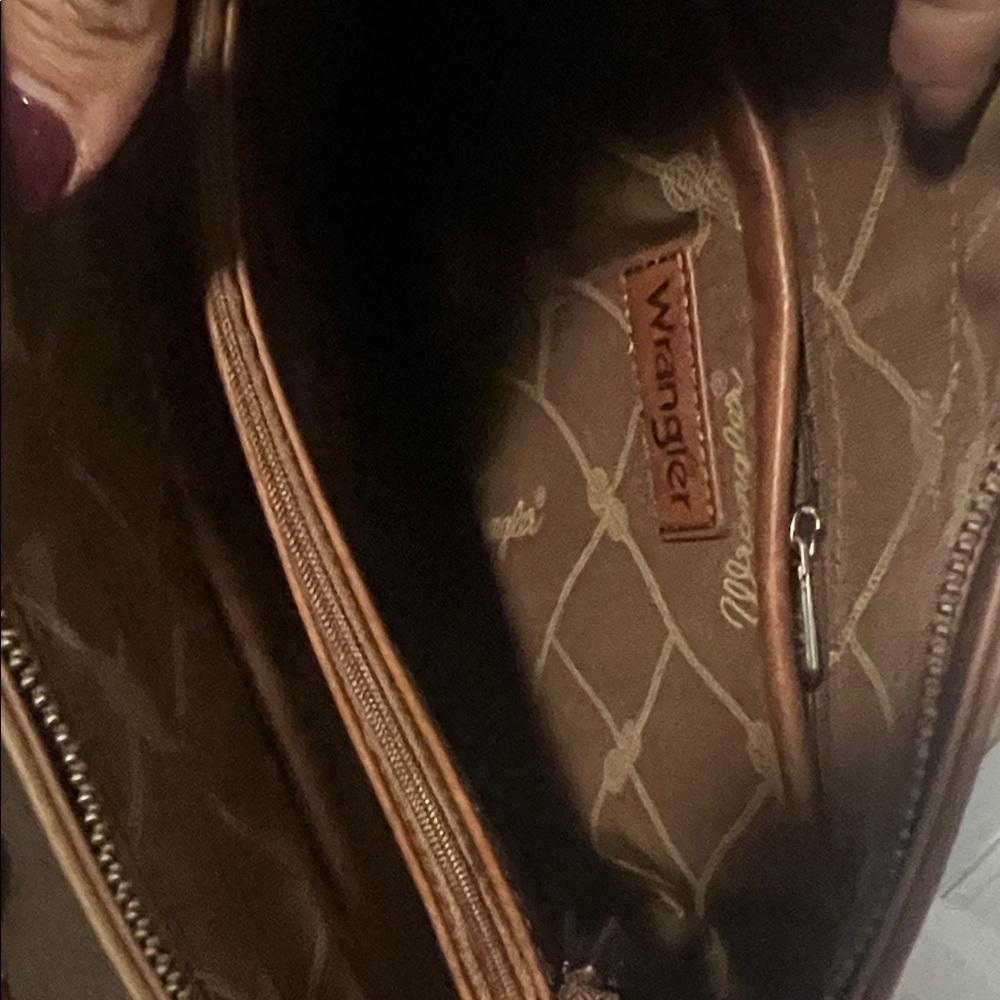 NWT Wrangler Embossed Brown Shoulder or Crossbody Bag/Purse Fringe Floral Detail - Picture 8 of 12